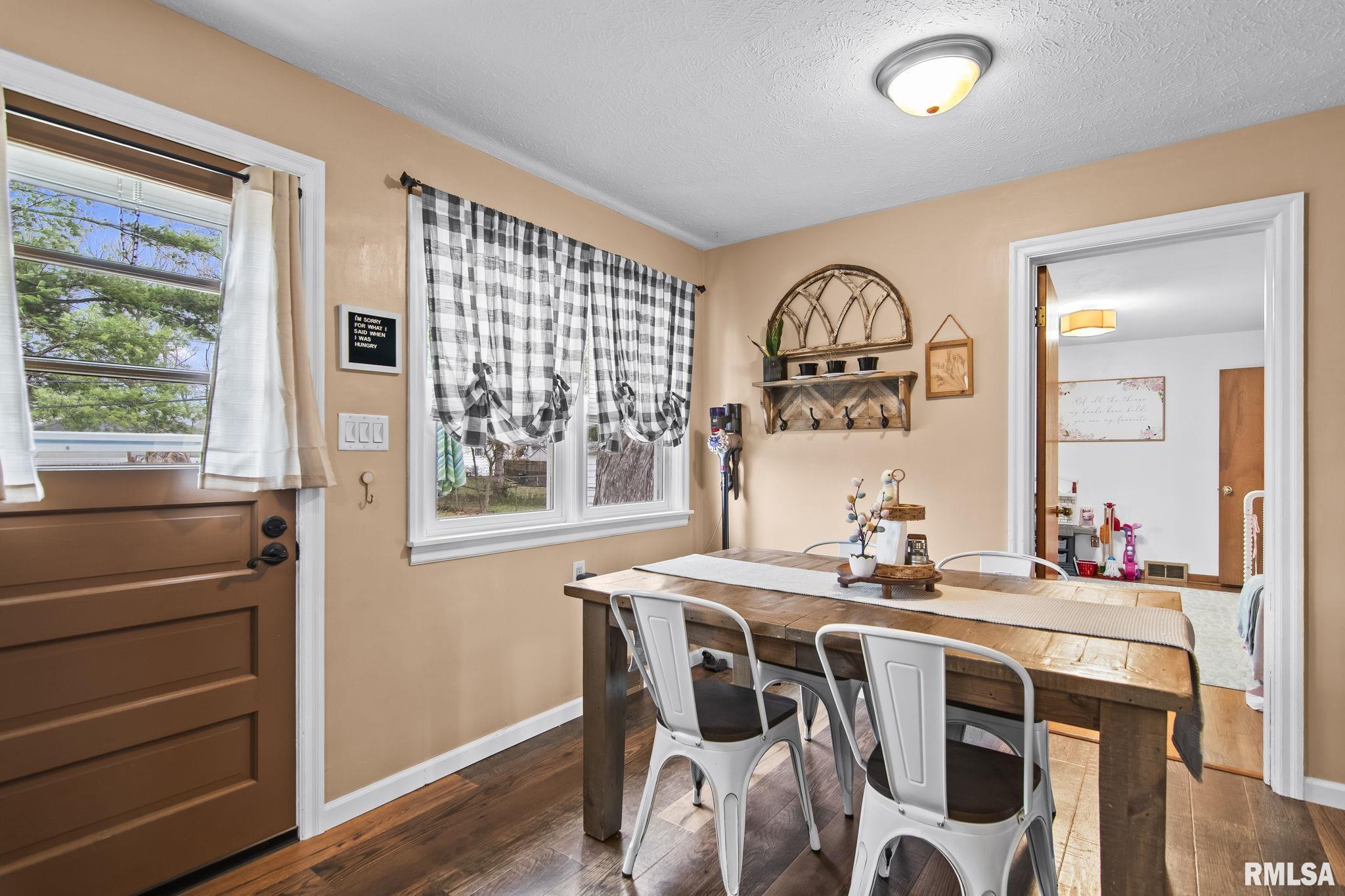 1913 East Hood Street Springfield, IL 62703 - Photo 13 of 35