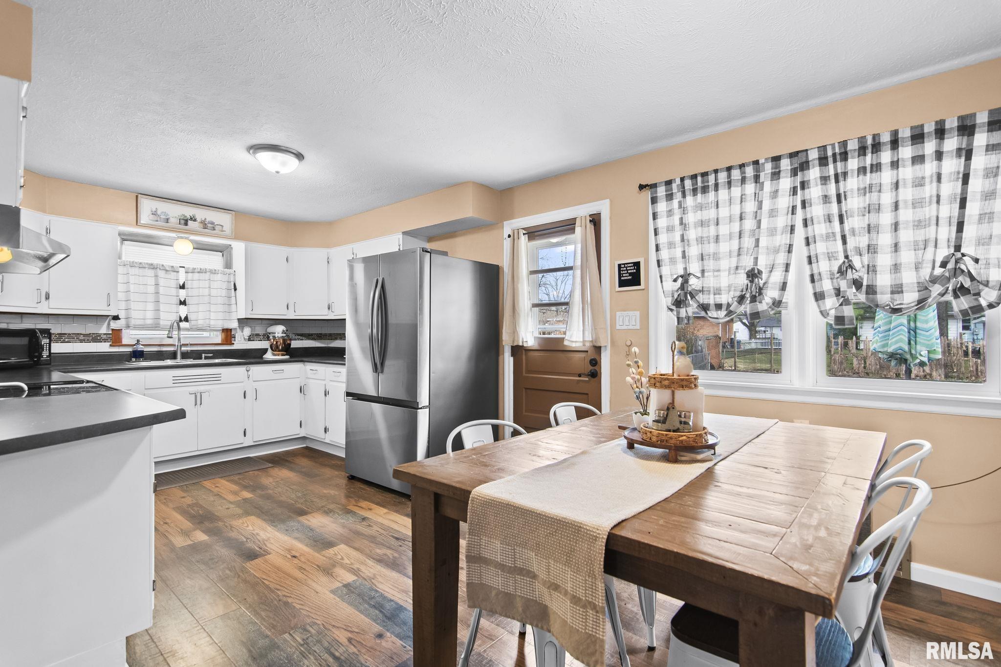 1913 East Hood Street Springfield, IL 62703 - Photo 14 of 35