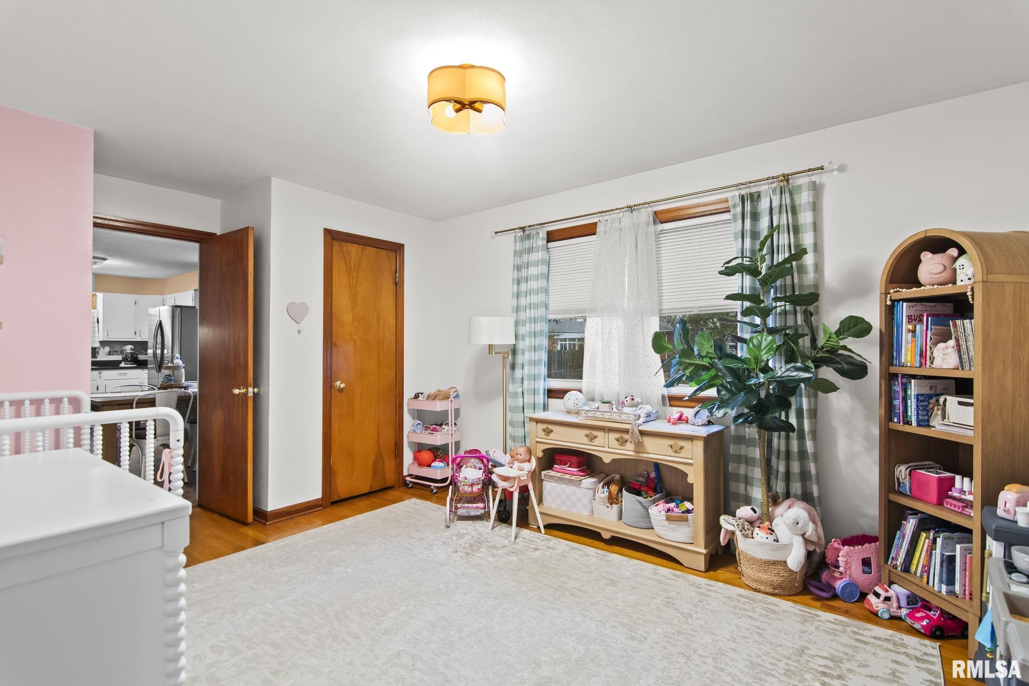 1913 East Hood Street Springfield, IL 62703 - Photo 18 of 35