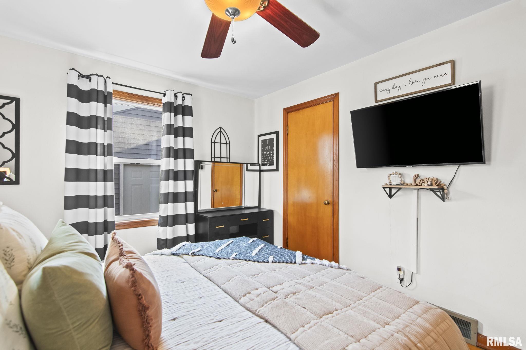 1913 East Hood Street Springfield, IL 62703 - Photo 22 of 35