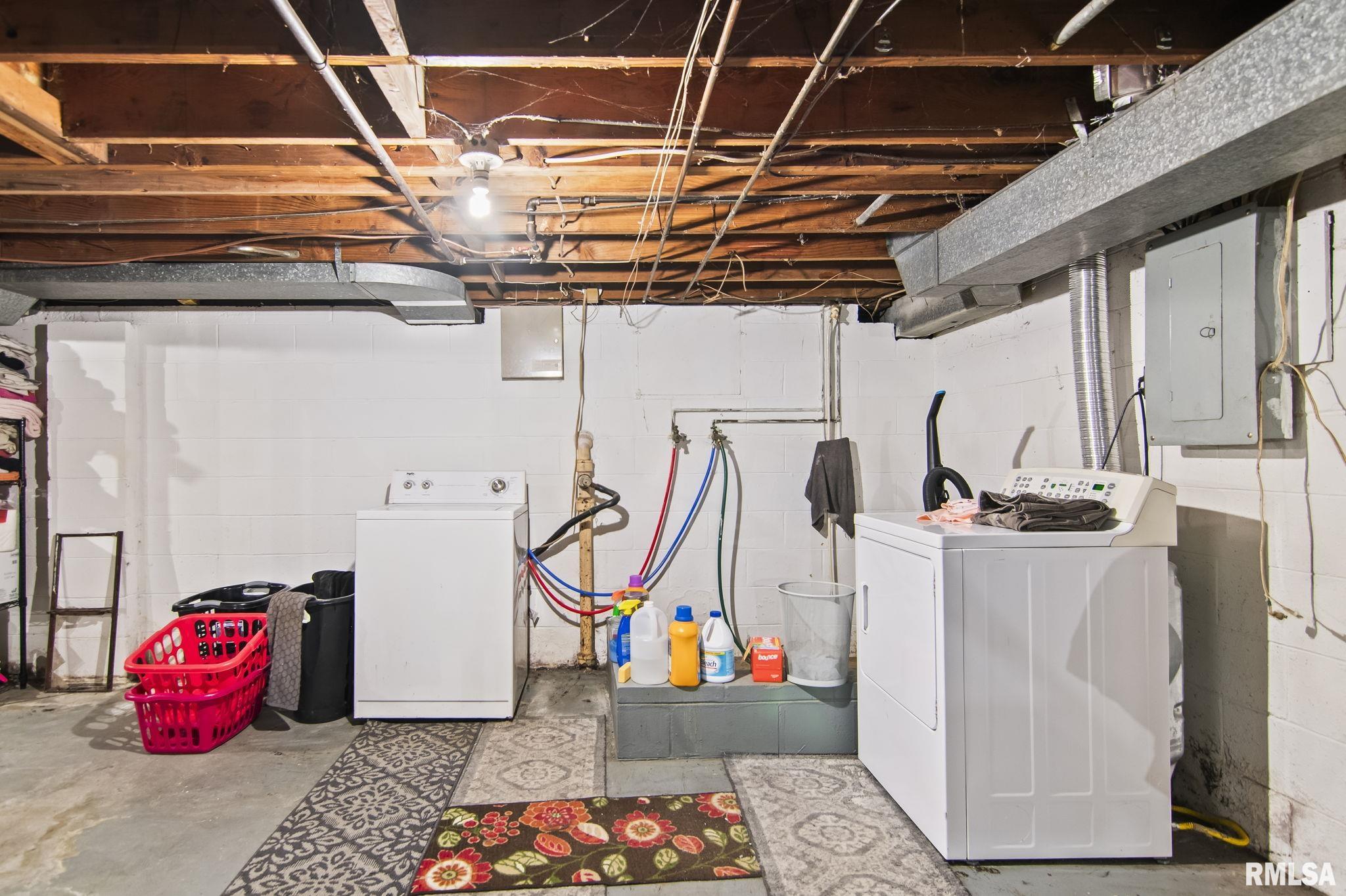 1913 East Hood Street Springfield, IL 62703 - Photo 28 of 35