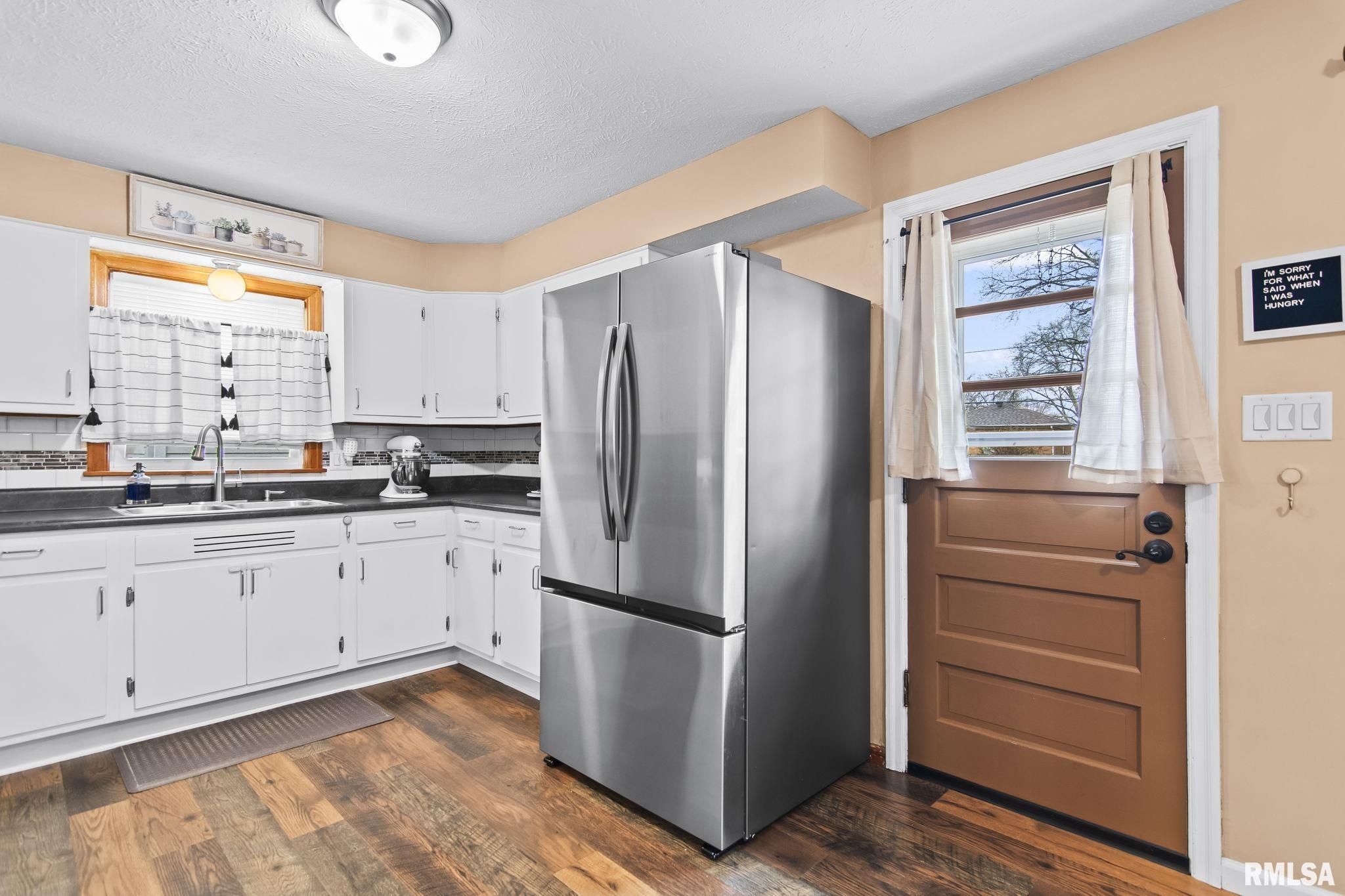 1913 East Hood Street Springfield, IL 62703 - Photo 10 of 35