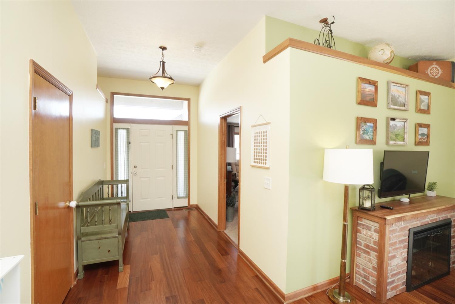 6467 Sun Ridge Drive Corwin, OH 45068 - Photo 4 of 36