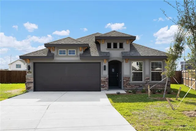 $2,300 | 3929 Highland Avenue, McAllen, TX 78501