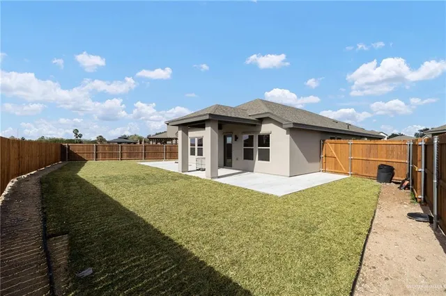 $2,300 | 3929 Highland Avenue, McAllen, TX 78501