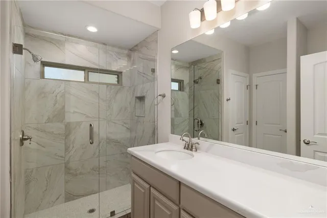 $2,300 | 3929 Highland Avenue, McAllen, TX 78501