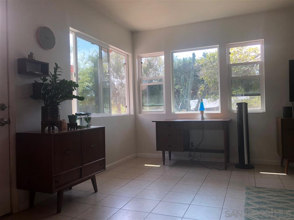 533 Rolling Hills Road Vista, CA 92083 - Photo 8 of 15 Gallery Image 8