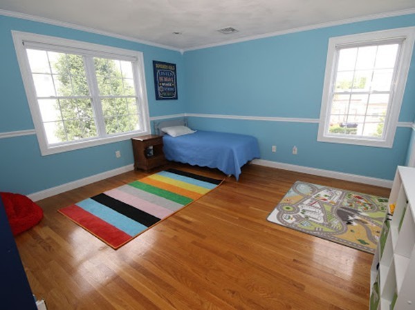 5 Melvin Street, Unit B Wakefield, MA 01880 - Photo 20 of 28 a bedroom with two beds and a window