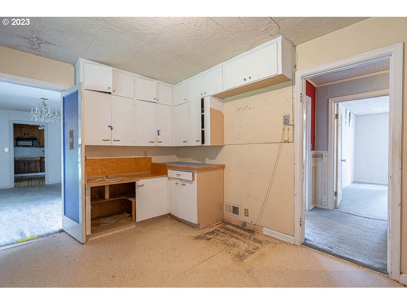 1935 Cherry Knoll Road Dallas, OR 97338 - Photo 21 of 39 Gallery Image 21