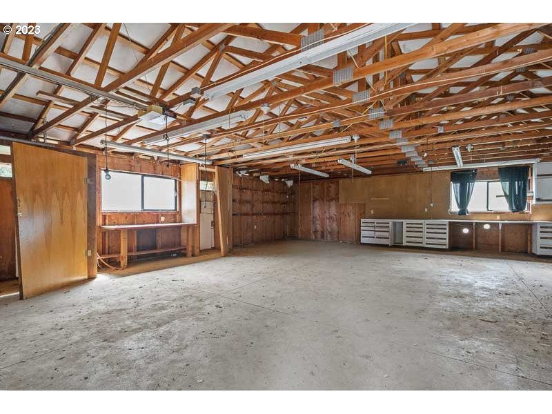 1935 Cherry Knoll Road Dallas, OR 97338 - Photo 26 of 39 Gallery Image 26