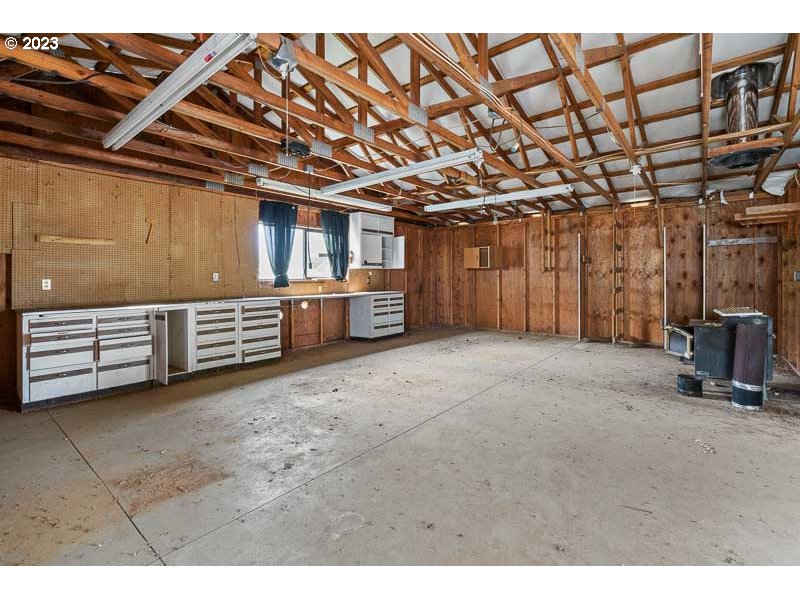 1935 Cherry Knoll Road Dallas, OR 97338 - Photo 27 of 39 Gallery Image 27