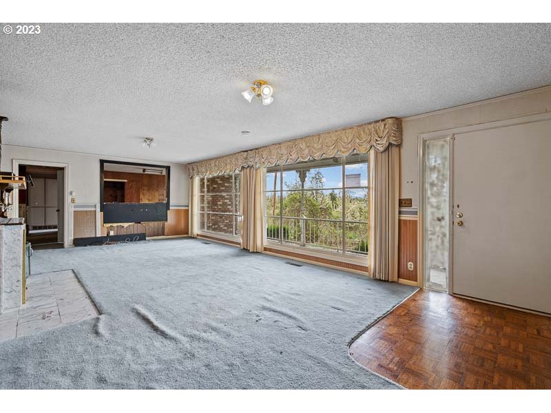 1935 Cherry Knoll Road Dallas, OR 97338 - Photo 9 of 39 Gallery Image 9