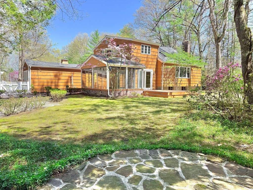 17 Brentwood Road Sudbury, MA 01776 - Photo 3 of 34 a view of a house with a yard