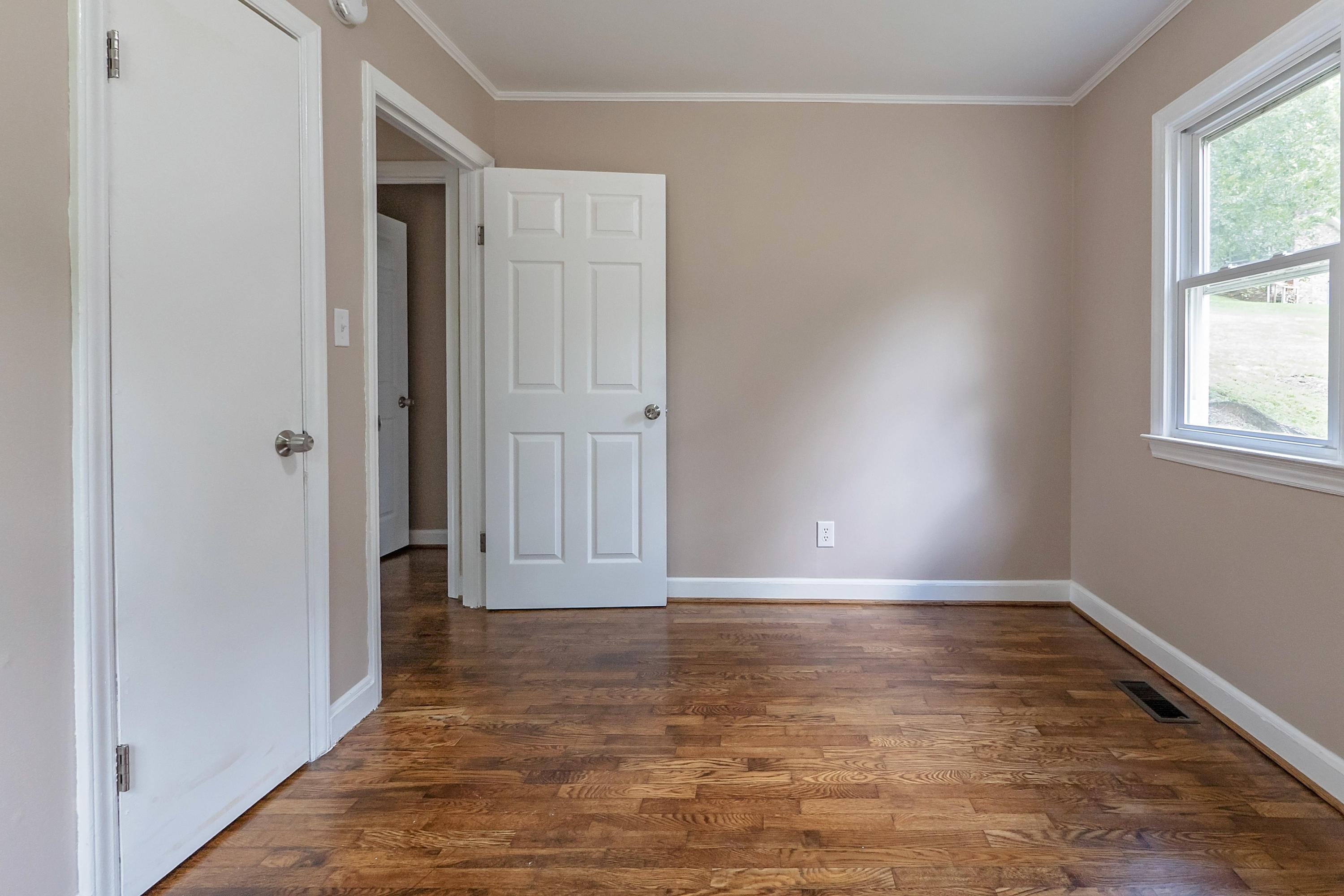 328 Lucy Road Kingsport, TN 37660 - Photo 17 of 30 P1470255