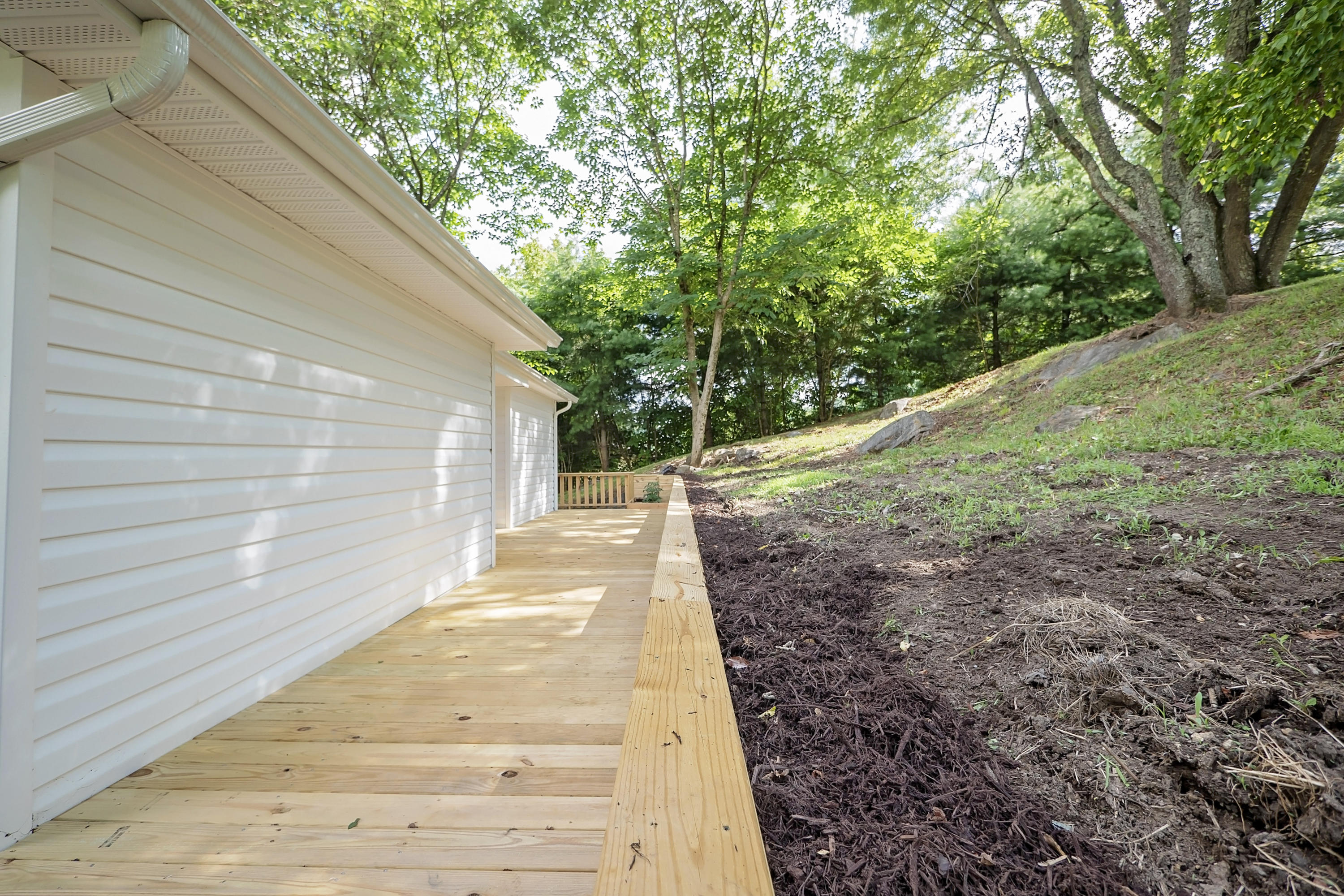 328 Lucy Road Kingsport, TN 37660 - Photo 27 of 30 P1470312