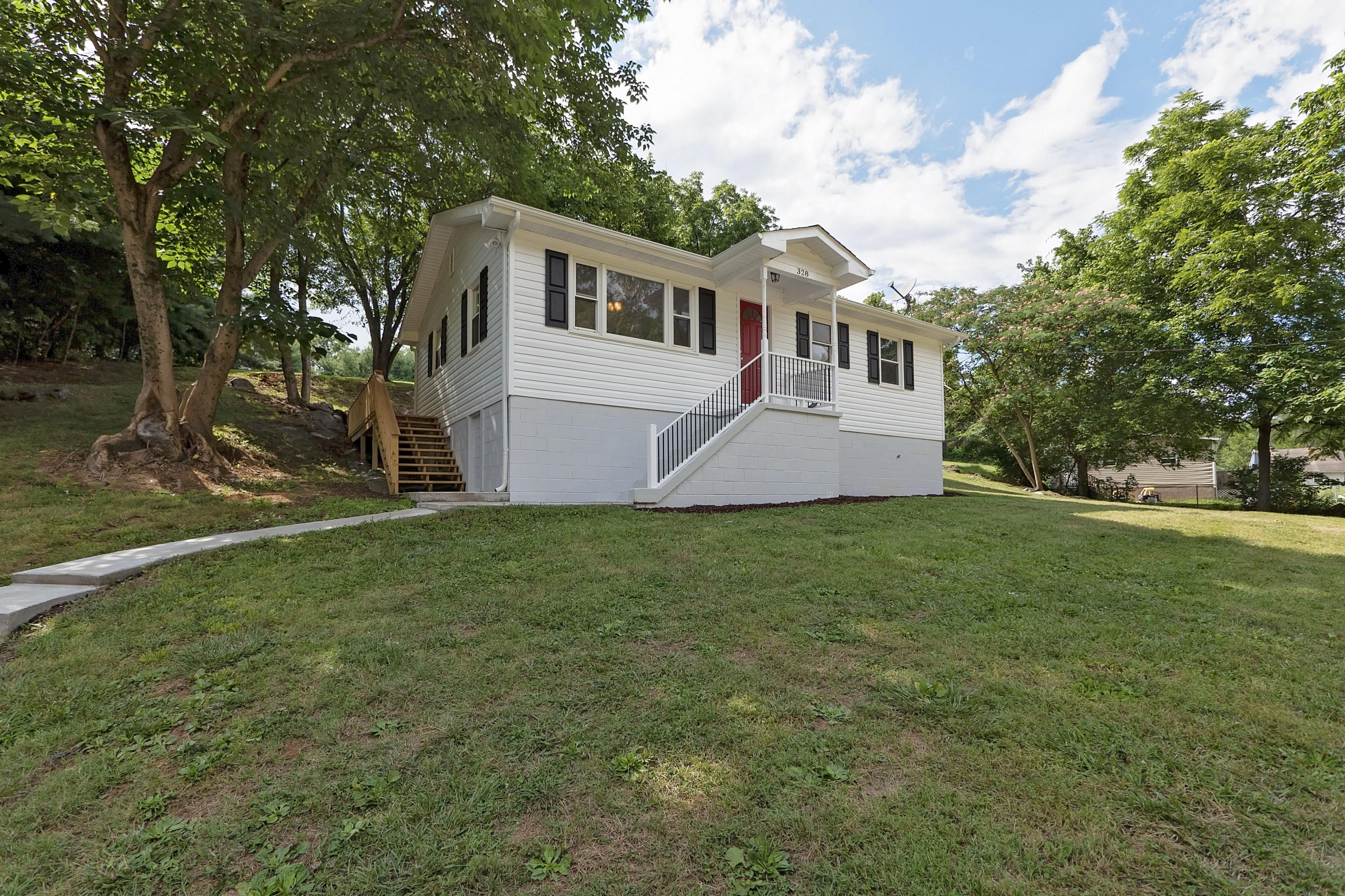 328 Lucy Road Kingsport, TN 37660 - Photo 29 of 30 P1470350