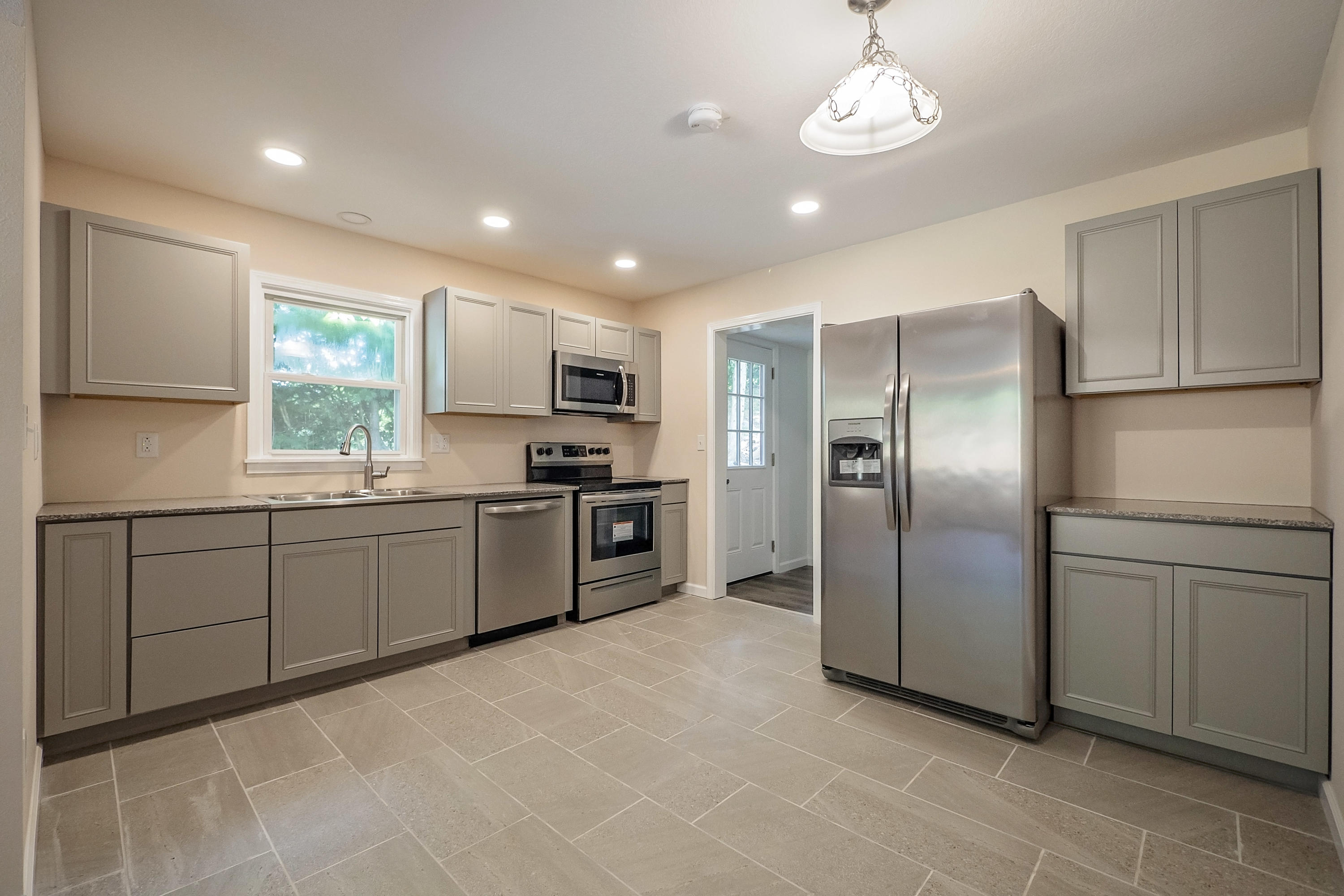 328 Lucy Road Kingsport, TN 37660 - Photo 7 of 30 P1470289
