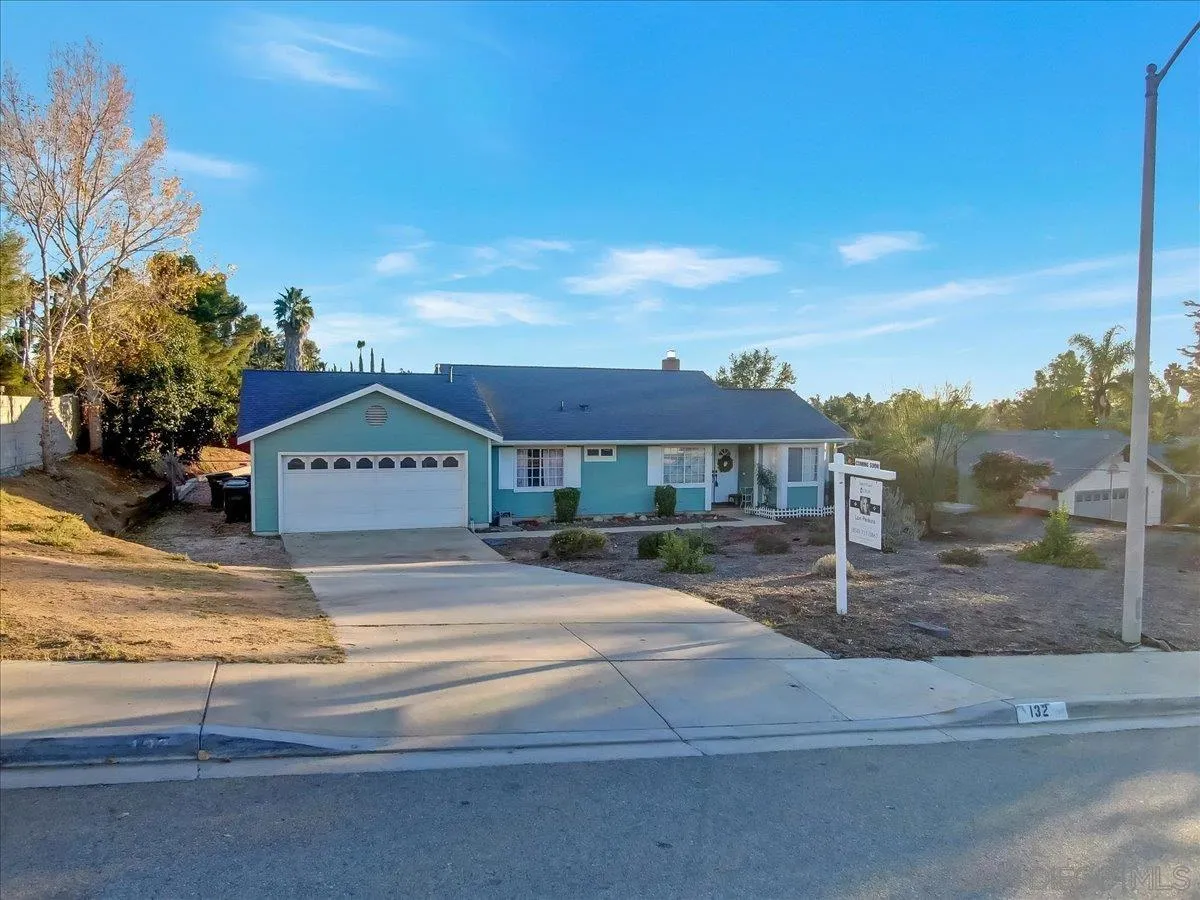 132 Mercedes Road Fallbrook, CA 92028 - Photo 47 of 63 a view of a house with a yard and street