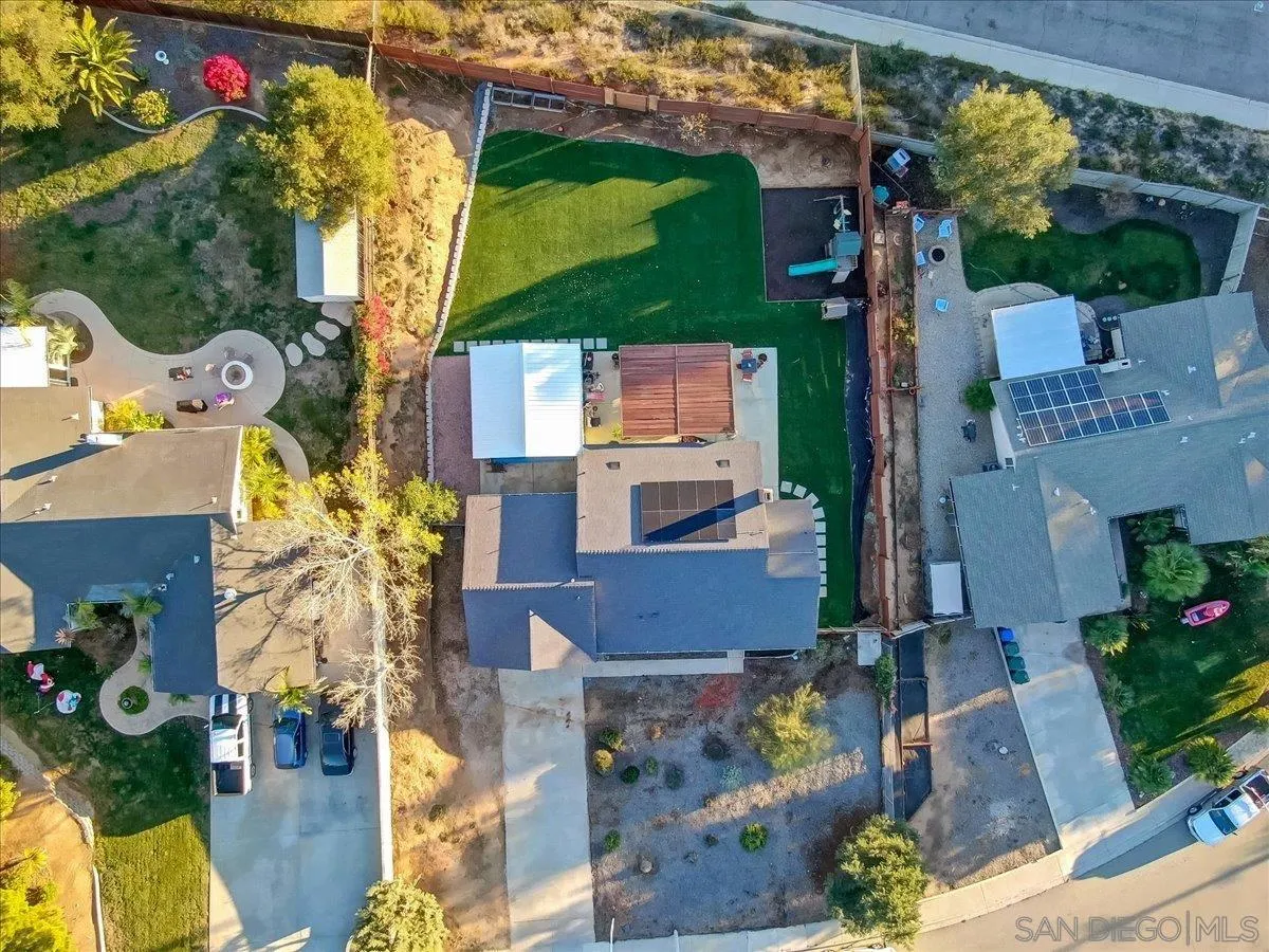 132 Mercedes Road Fallbrook, CA 92028 - Photo 59 of 63 an aerial view of a houses with yard