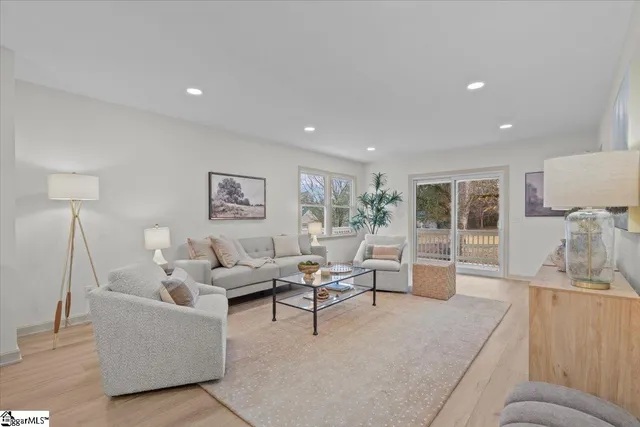 $465,000 | 210 Leslie Lane, Pendleton, SC 29670