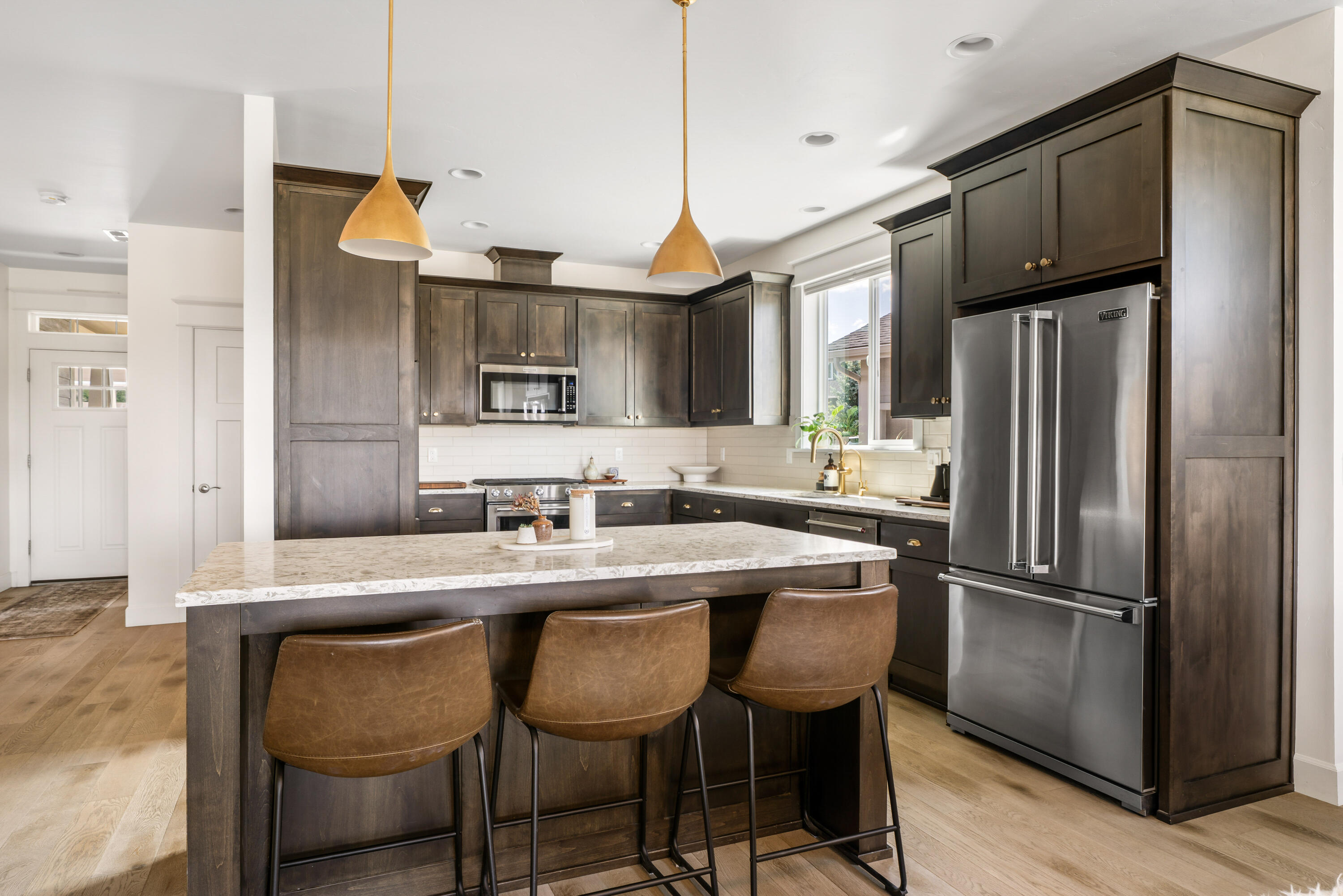2608 Northwest Compass Corner Loop Bend, OR 97703 - Photo 18 of 56 42-Kitchen