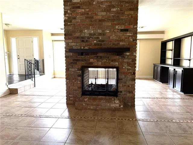 $2,500 | 109 Ollie Drive, Belle Chasse, LA 70037