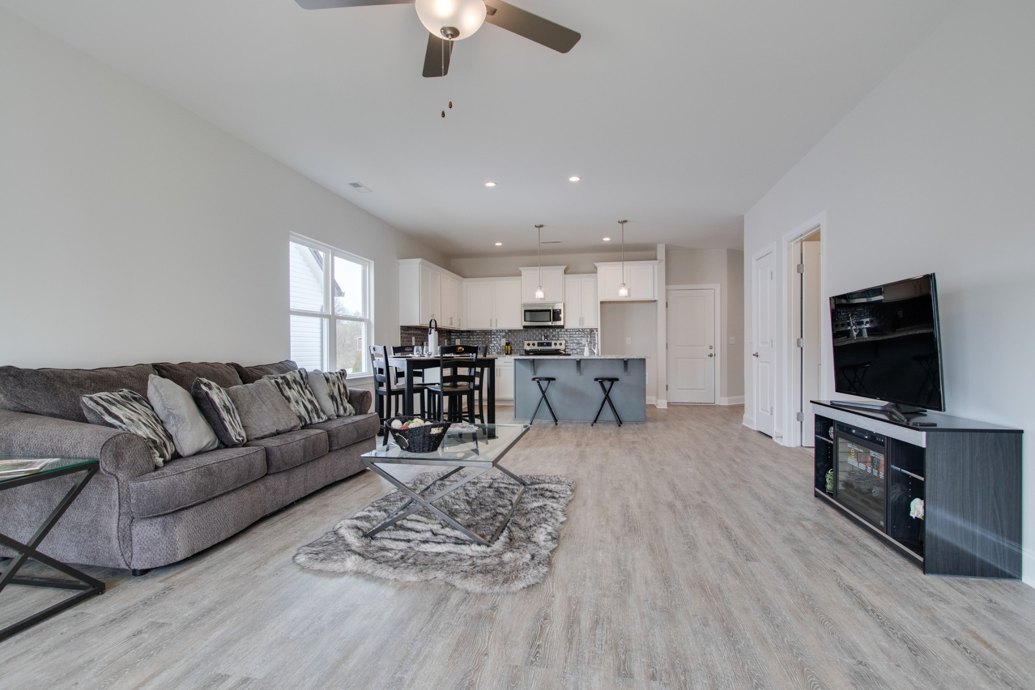 571 Faye Alley Springfield, TN 37172 - Photo 7 of 38 Gallery Image 7