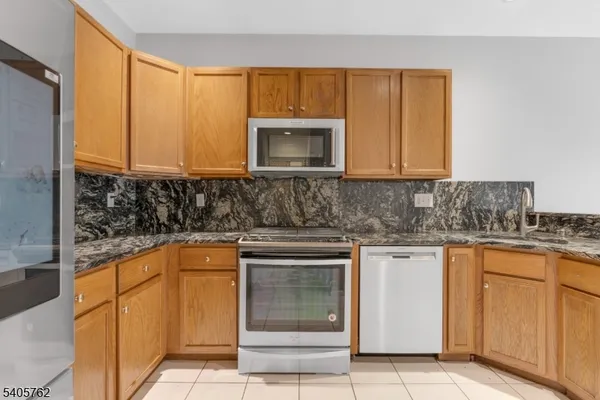 $3,800 | 107 Gladstone Drive, Parsippany, NJ 07054