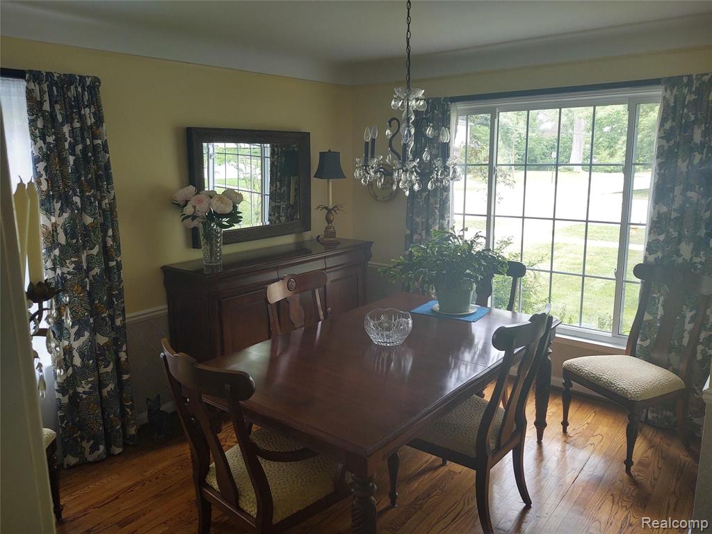 1901 Broadstone Road Grosse Pointe Woods, MI 48236 - Photo 7 of 22