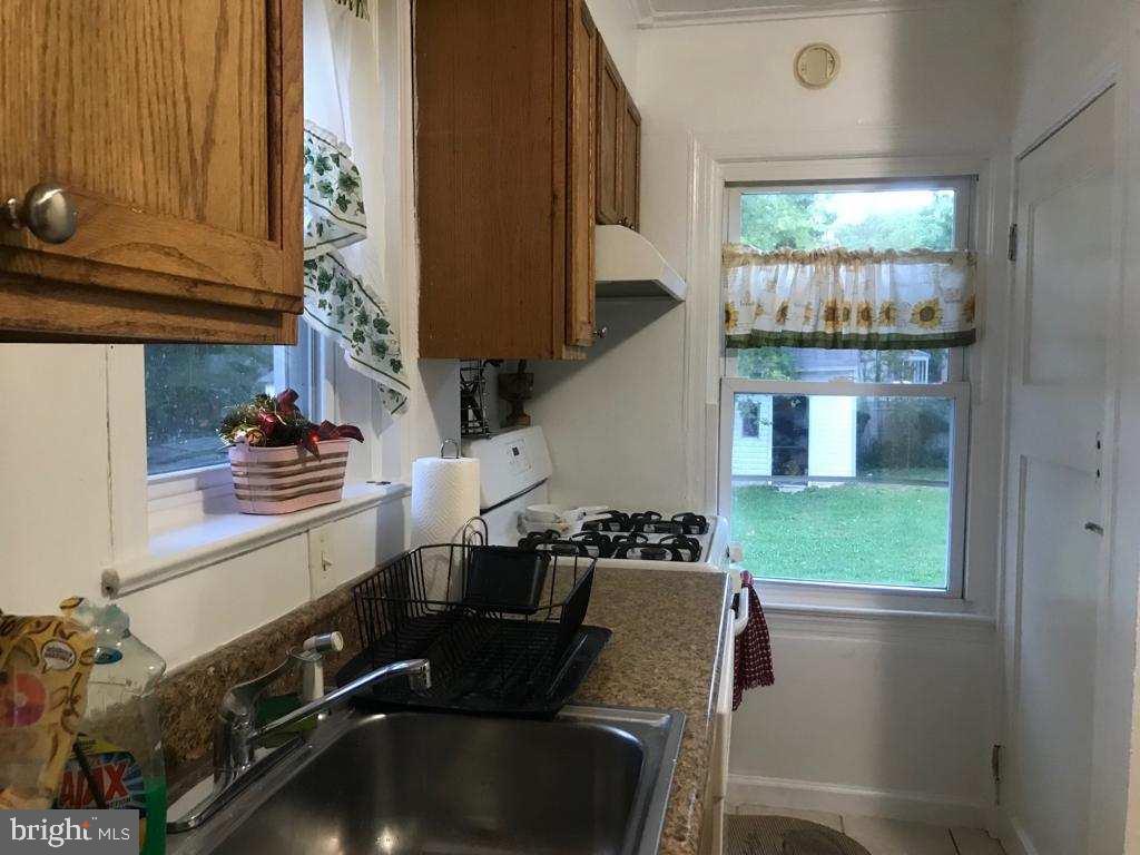 4117 Beall Street Hyattsville, MD 20784 - Photo 7 of 19 Kitchen view