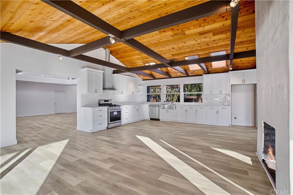 14265 Alva Place Perris, CA 92570 - Photo 11 of 59