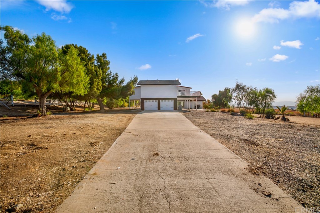 14265 Alva Place Perris, CA 92570 - Photo 3 of 59