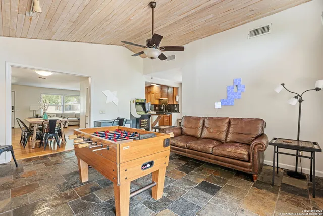 $659,999 | 122 Brees Boulevard, San Antonio, TX 78209