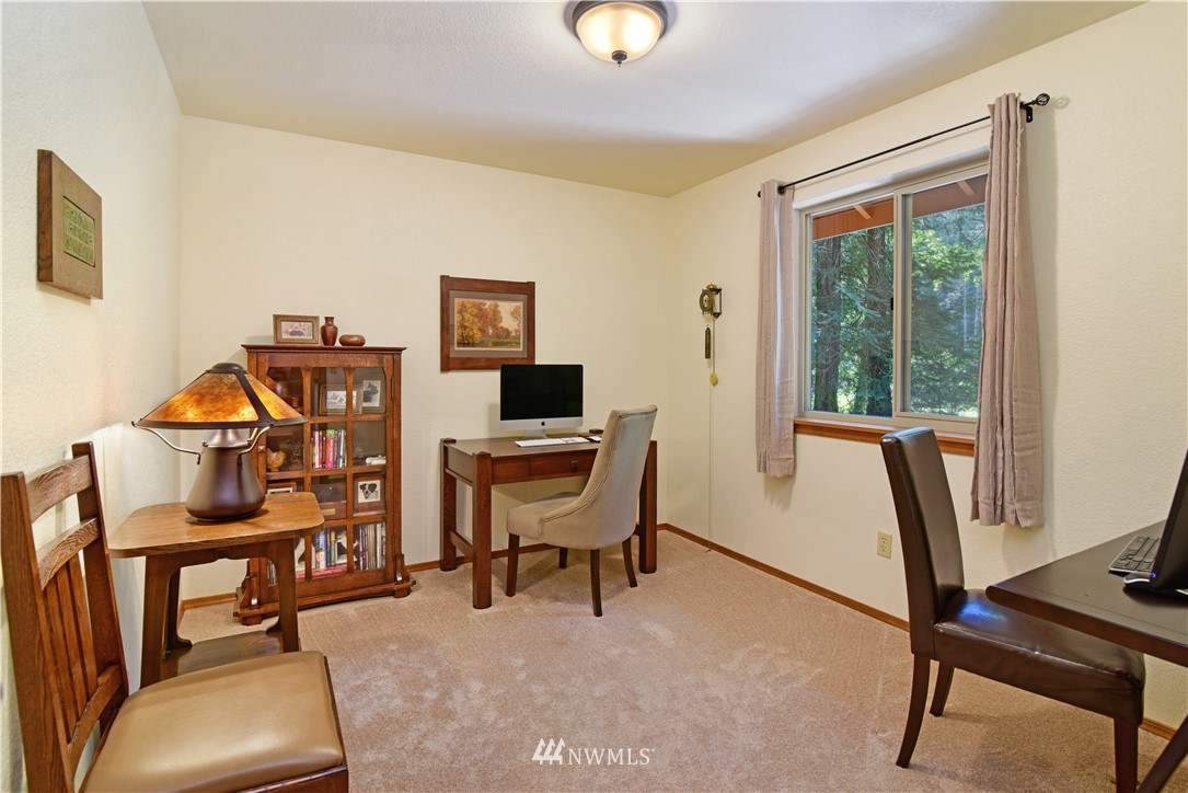 4650 Northeast Johnston Road Poulsbo, WA 98370 - Photo 11 of 24 Gallery Image 11