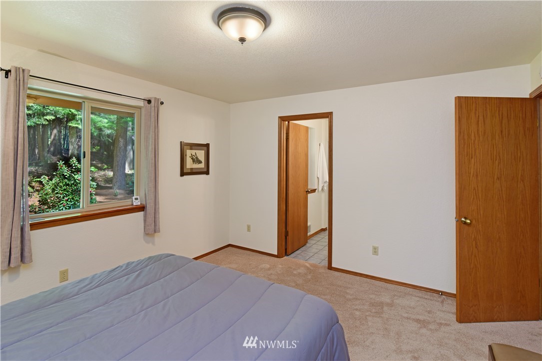 4650 Northeast Johnston Road Poulsbo, WA 98370 - Photo 15 of 24 Gallery Image 15