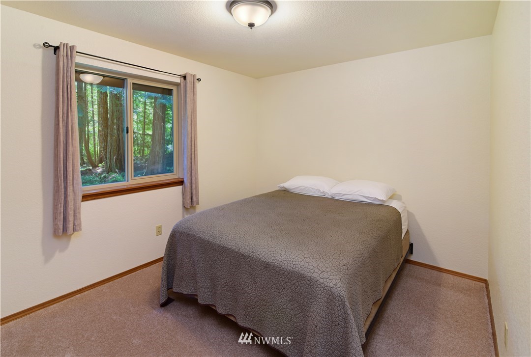 4650 Northeast Johnston Road Poulsbo, WA 98370 - Photo 16 of 24 Gallery Image 16