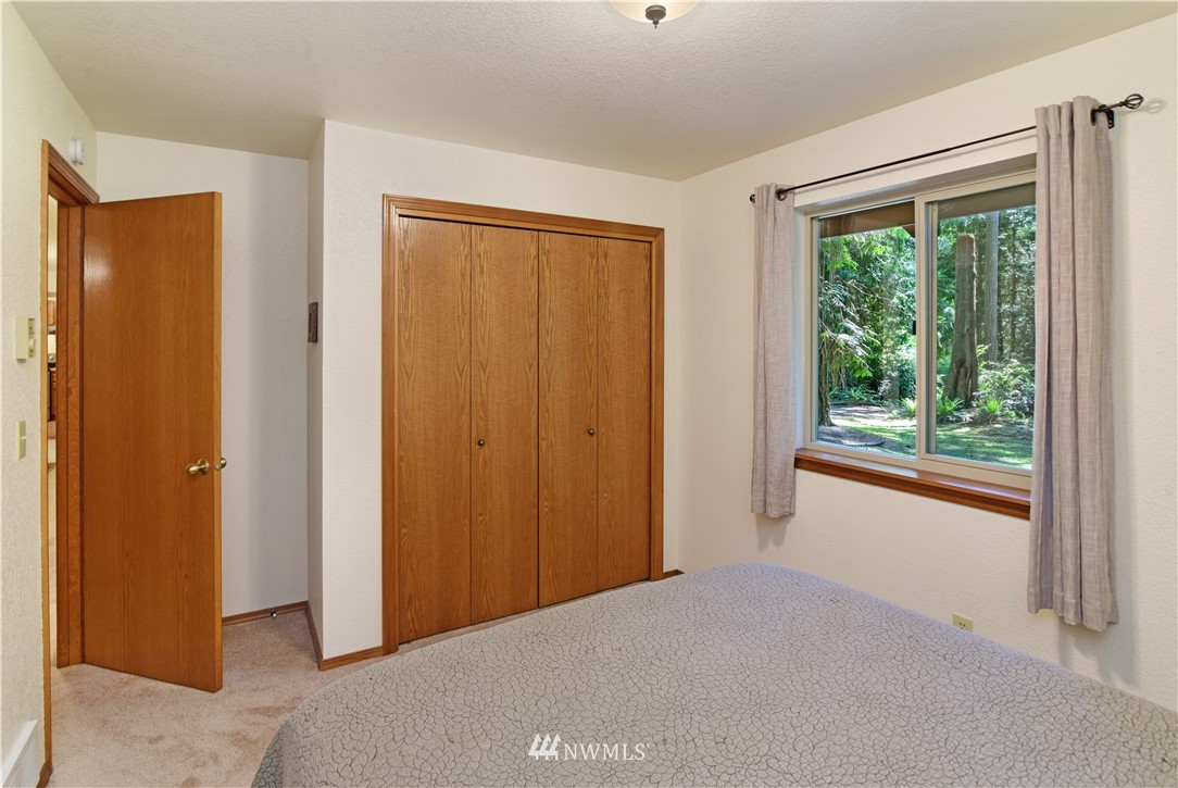 4650 Northeast Johnston Road Poulsbo, WA 98370 - Photo 17 of 24 Gallery Image 17