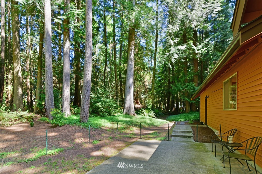 4650 Northeast Johnston Road Poulsbo, WA 98370 - Photo 18 of 24 Gallery Image 18
