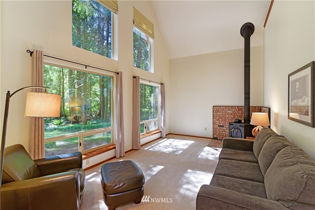 4650 Northeast Johnston Road Poulsbo, WA 98370 - Photo 4 of 24 Gallery Image 4