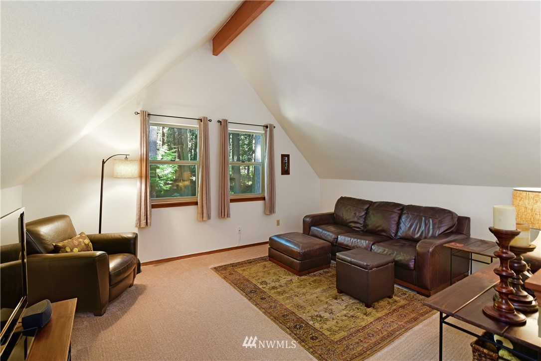 4650 Northeast Johnston Road Poulsbo, WA 98370 - Photo 5 of 24 Gallery Image 5