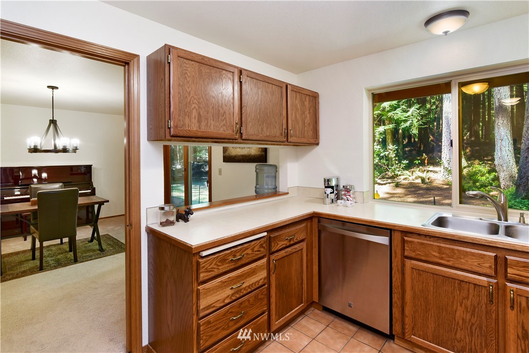 4650 Northeast Johnston Road Poulsbo, WA 98370 - Photo 7 of 24 Gallery Image 7