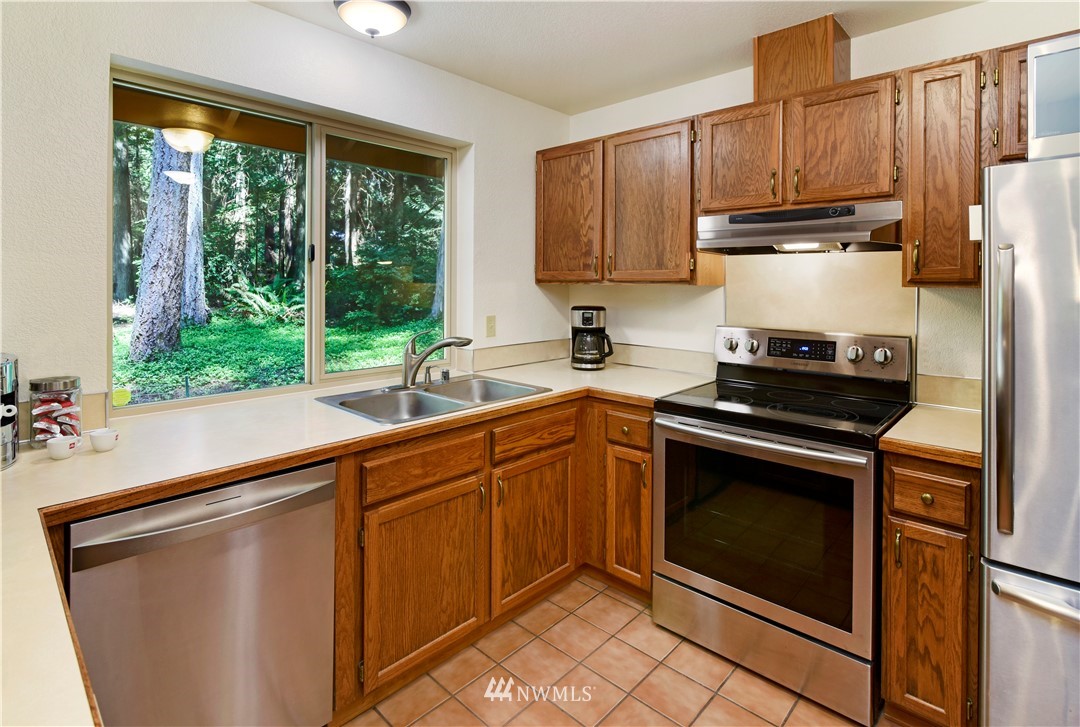 4650 Northeast Johnston Road Poulsbo, WA 98370 - Photo 8 of 24 Gallery Image 8