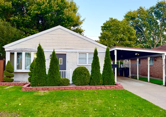 $2,600 | 8401 South Scottsdale Avenue, Chicago, IL 60652
