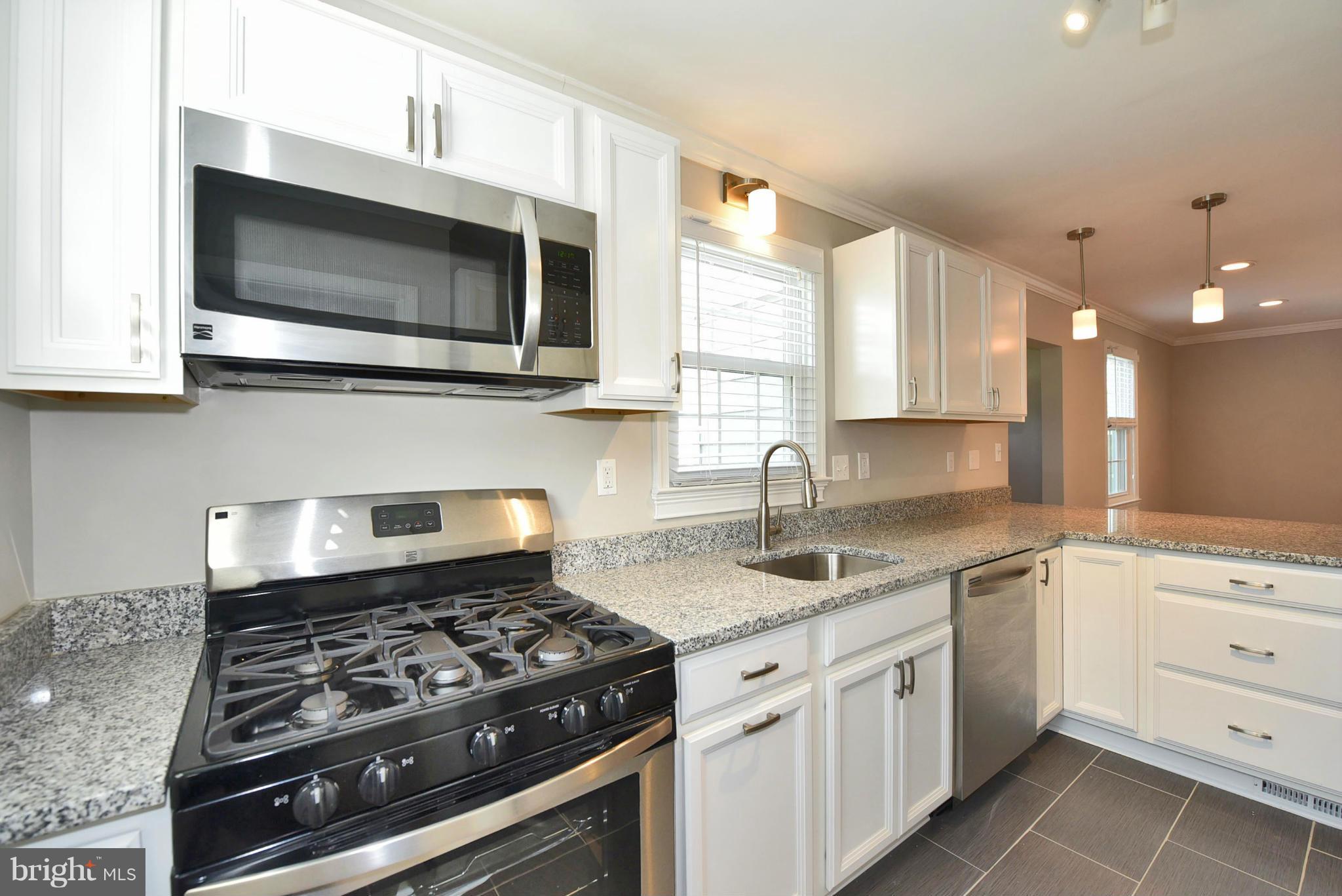 2520 Glencoe Road Baltimore, MD 21234 - Photo 8 of 29 Kitchen