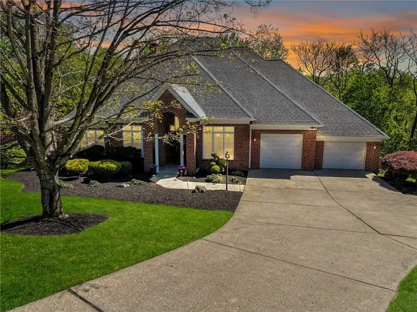 $939,900 | 217 Pine Grove Court, Baden, PA 15005