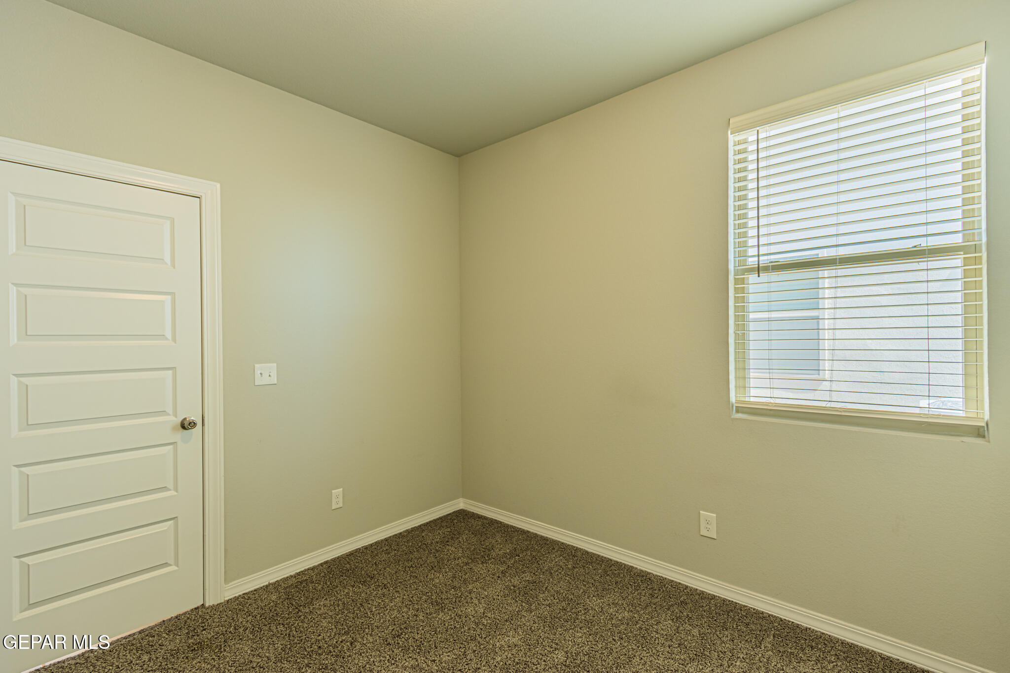 1632 Sam Dominguez El Paso, TX 79928 - Photo 23 of 34 Bedroom 3