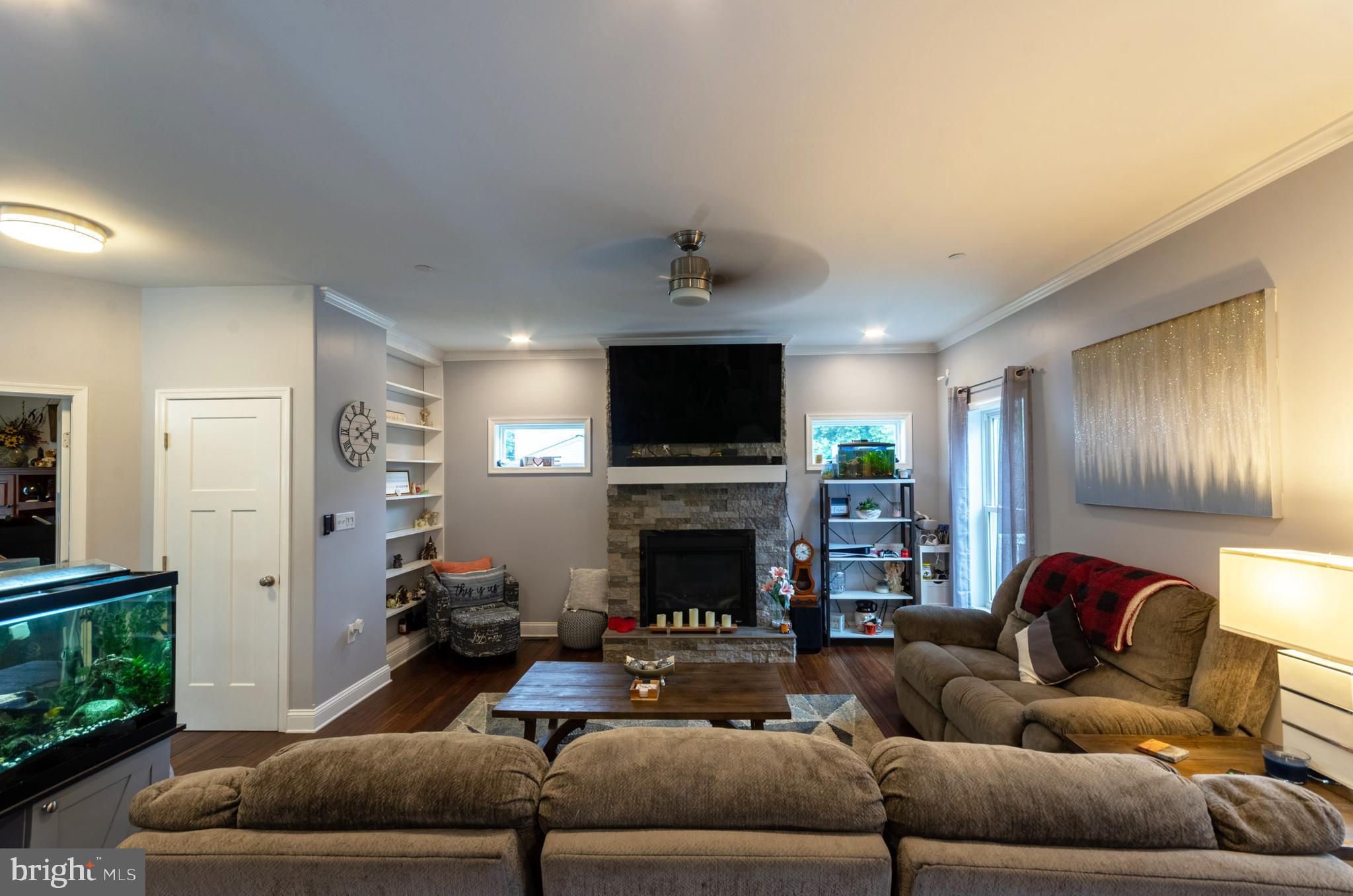 303 North Walnut Street Rising Sun, MD 21911 - Photo 8 of 26 Family room - open concept