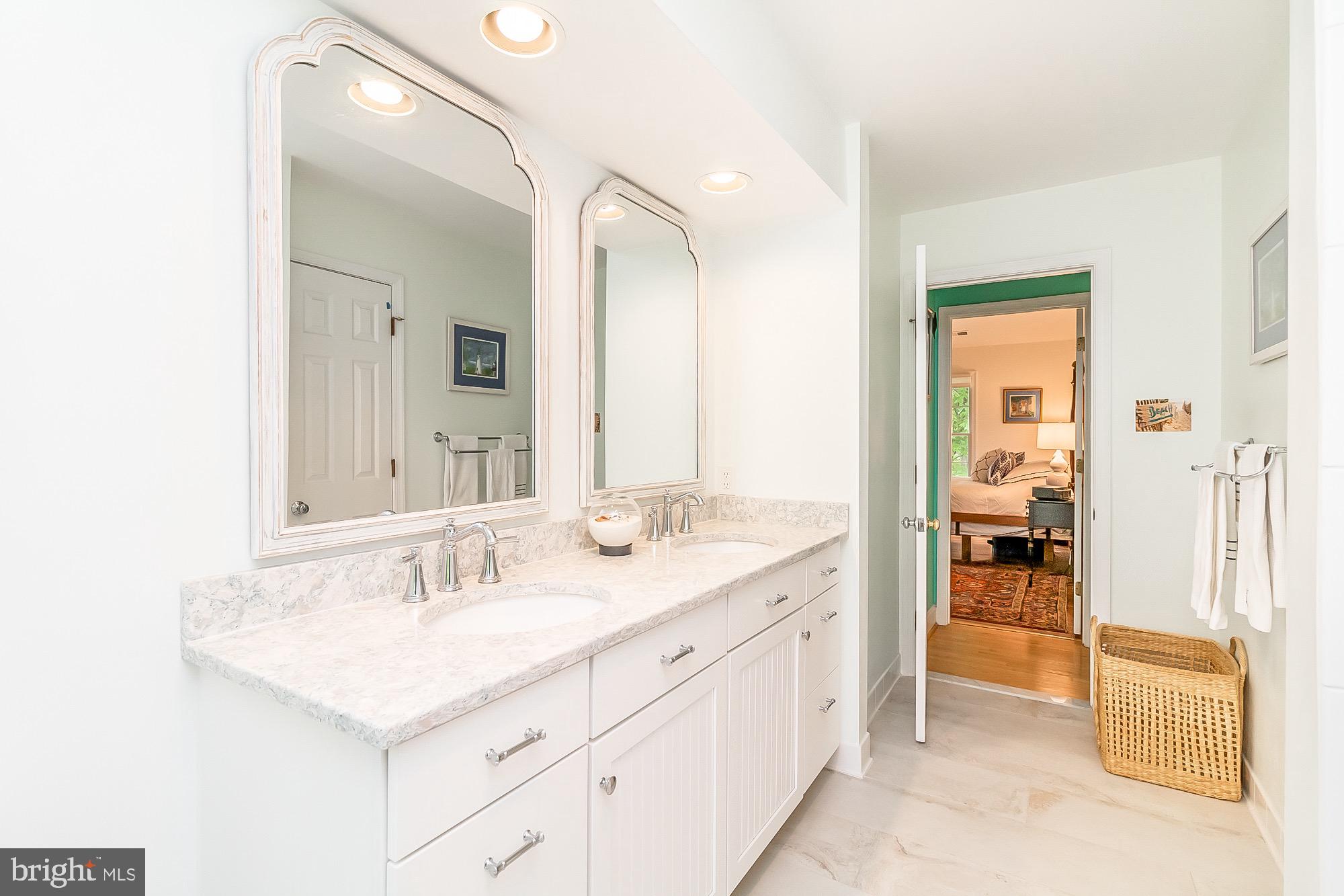 805 West Padonia Road Cockeysville, MD 21030 - Photo 32 of 44 Updated Hall Bath