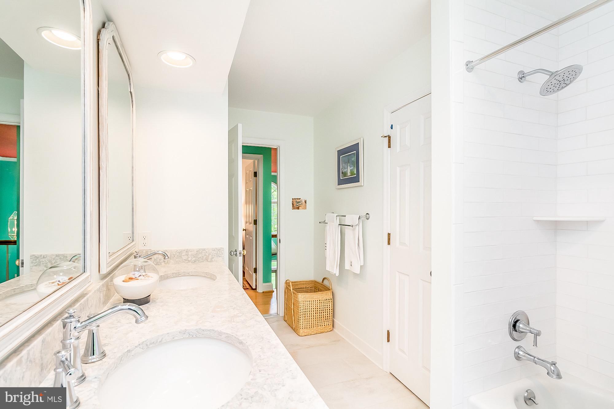 805 West Padonia Road Cockeysville, MD 21030 - Photo 33 of 44 Updated Hall bath