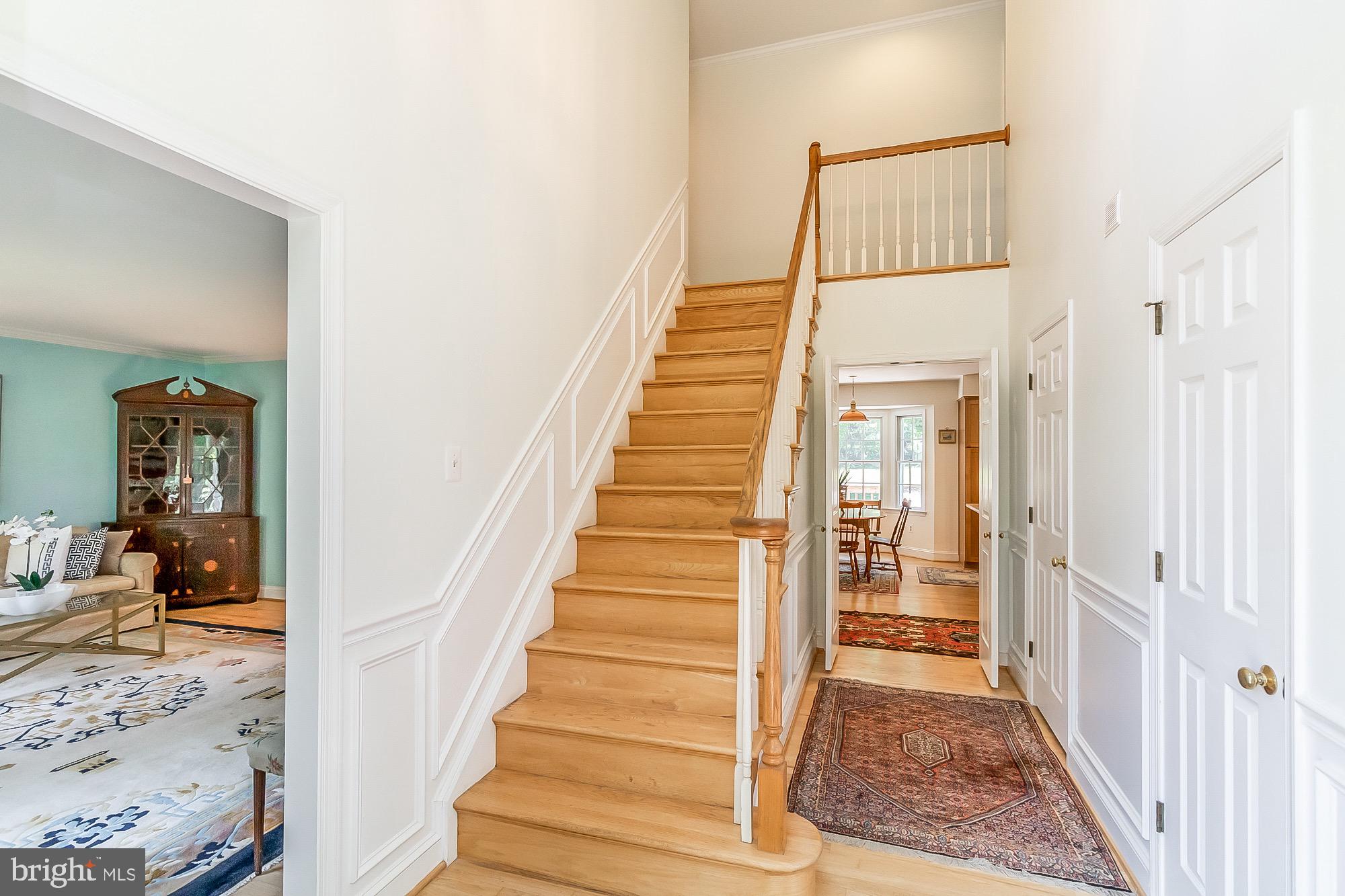 805 West Padonia Road Cockeysville, MD 21030 - Photo 5 of 44 Freshly Painted Foyer
